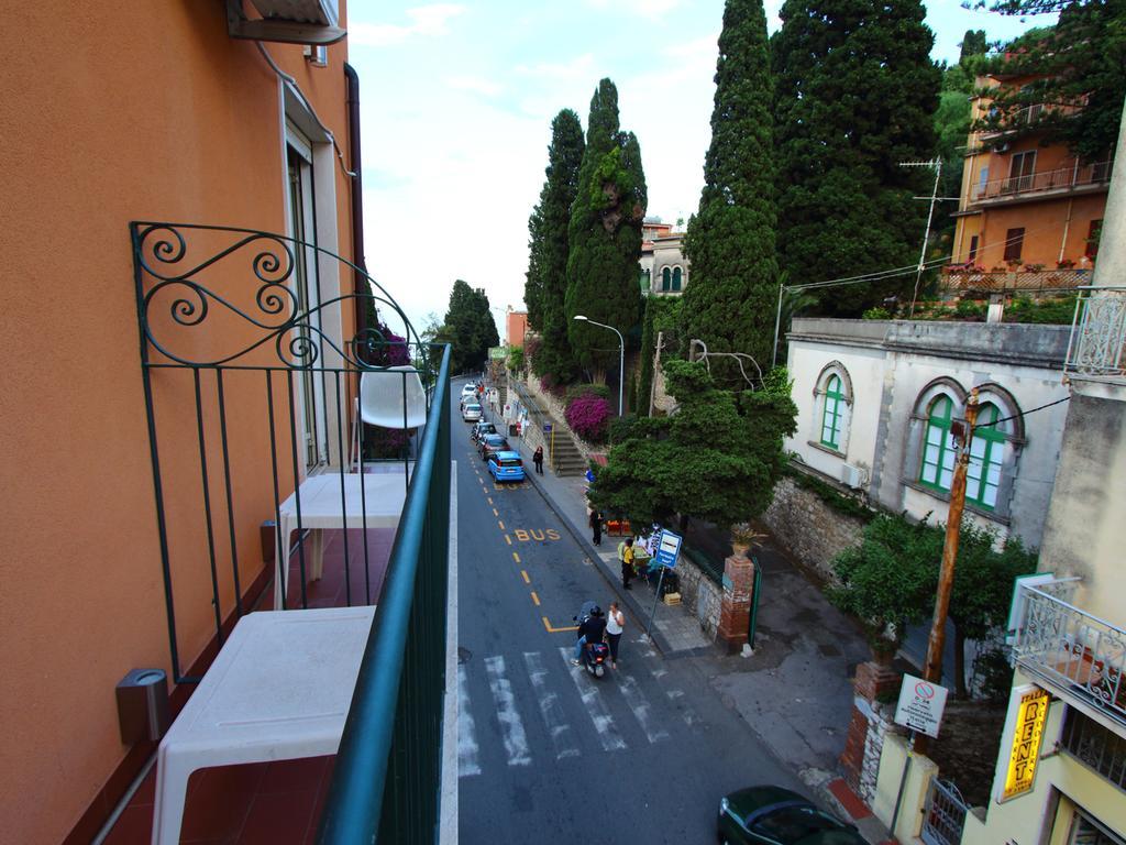 Innpiero Taormina Eksteriør bilde