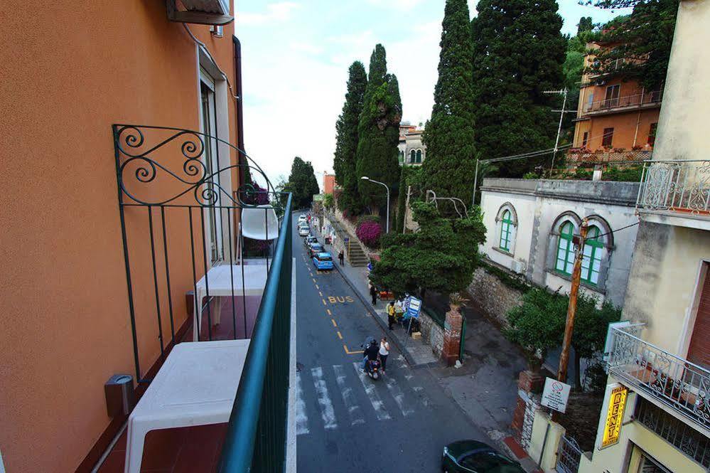 Innpiero Taormina Eksteriør bilde